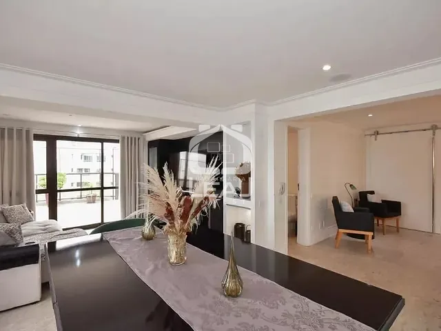 Cobertura / Penthouse com 600m² 6 quartos e 3 banheiros, à venda ou para alugar, no bairro Vila Andrade em São Paulo