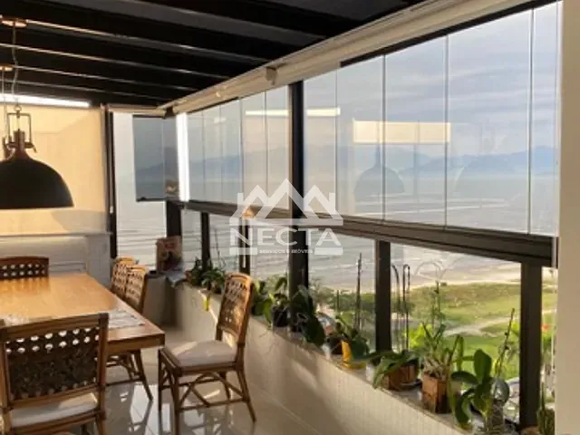 Cobertura / Penthouse com 230m² 4 quartos e 3 banheiros, à venda, no bairro Indaiá em Caraguatatuba