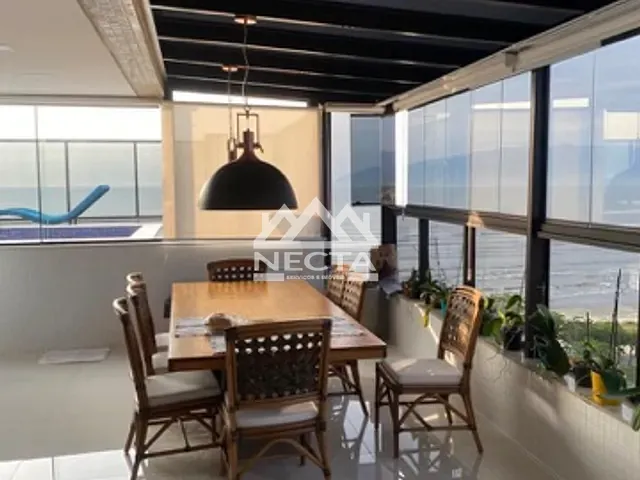 Cobertura / Penthouse com 230m² 4 quartos e 3 banheiros, à venda, no bairro Indaiá em Caraguatatuba