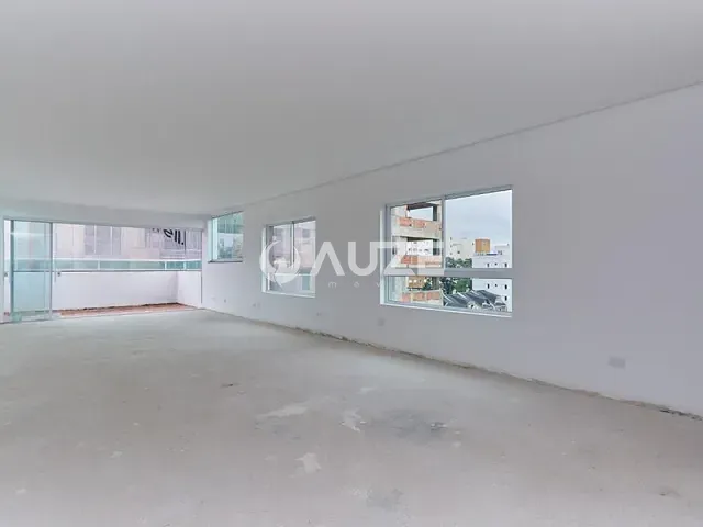 Cobertura / Penthouse com 222m² 3 quartos e 5 banheiros, à venda, no bairro Água Verde em Curitiba