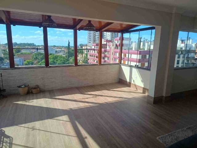 Cobertura / Penthouse com 257m² 3 quartos e 3 banheiros, à venda, no bairro Centro em Pelotas