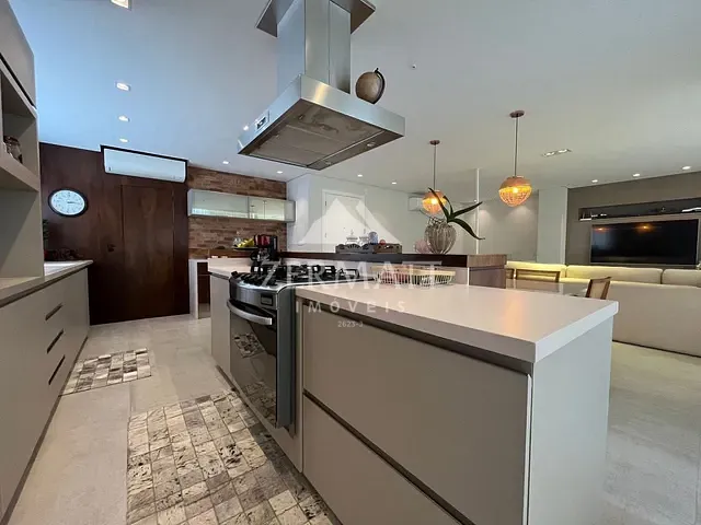 Cobertura / Penthouse com 224m² 3 quartos e 3 banheiros, à venda, no bairro Victor Konder em Blumenau