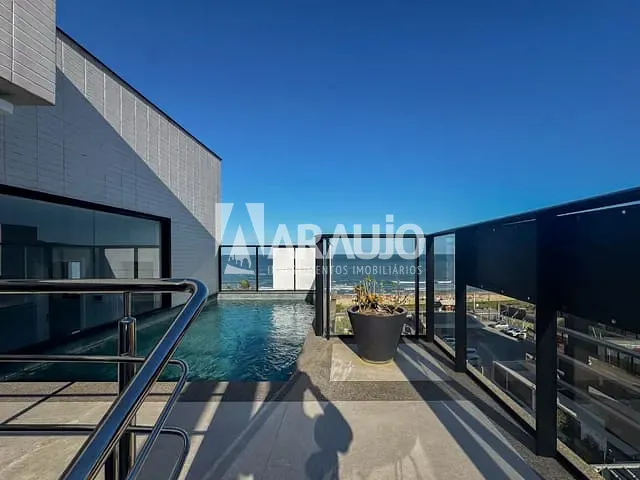 Cobertura / Penthouse 3 quartos e 3 banheiros, à venda, no bairro Praia Brava em Itajaí