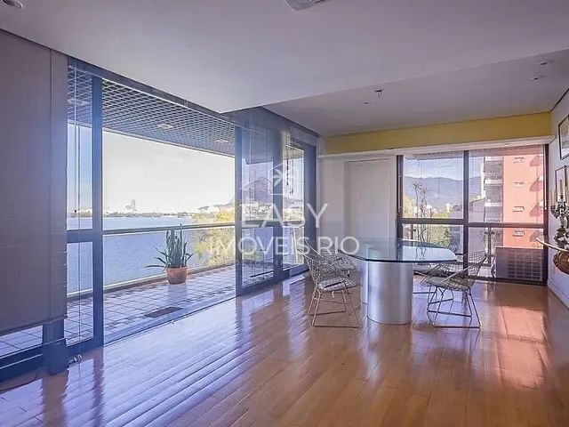Cobertura / Penthouse com 364m² 4 quartos e 3 banheiros, à venda, no bairro Lagoa em Rio de Janeiro