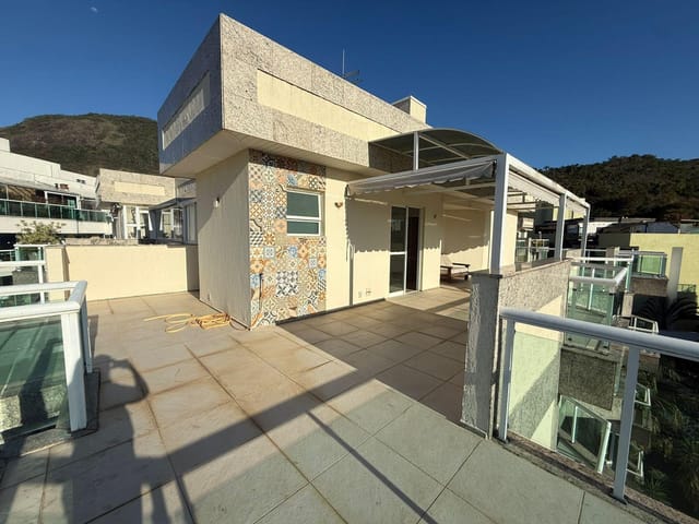 Cobertura / Penthouse 1 quarto e 2 banheiros, à venda, no bairro Itaipu em Niterói