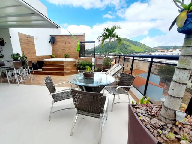 Cobertura / Penthouse com 280m² 4 quartos e 5 banheiros, à venda, no bairro Vila Valqueire em Rio de Janeiro