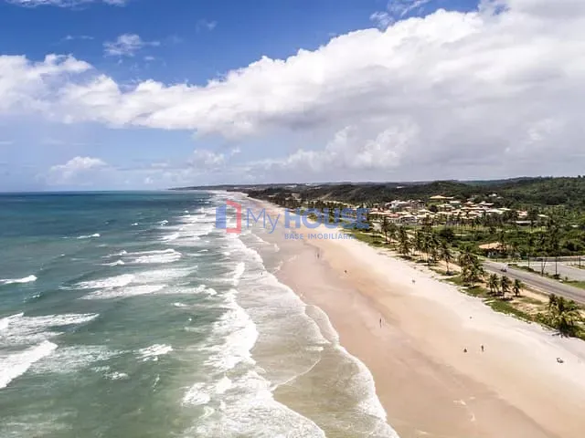 Cobertura / Penthouse com 145m² 3 quartos e 3 banheiros, à venda ou para alugar, no bairro Nossa Senhora da Vitória em Ilhéus