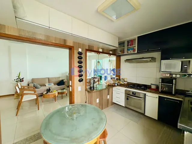 Cobertura / Penthouse com 145m² 3 quartos e 3 banheiros, à venda ou para alugar, no bairro Nossa Senhora da Vitória em Ilhéus