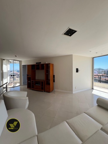 Cobertura / Penthouse com 2540m² 4 quartos e 4 banheiros, à venda, no bairro Vila Nova em Cabo Frio