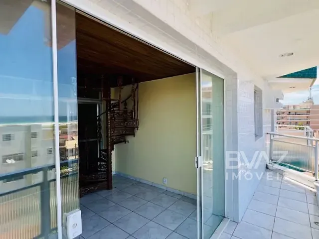 Cobertura / Penthouse com 170m² 3 quartos e 3 banheiros, à venda, no bairro Braga em Cabo Frio