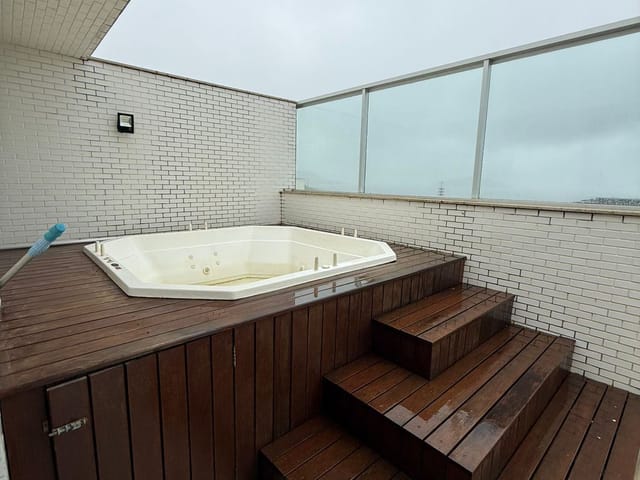 Cobertura / Penthouse 1 quarto e 1 banheiro, à venda ou para alugar, no bairro Piratininga em Niterói