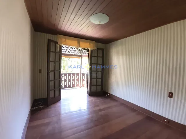 Cobertura / Penthouse com 200m² 4 quartos e 5 banheiros, à venda, no bairro Bonsucesso em Petrópolis