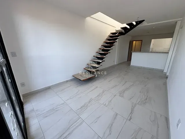Cobertura / Penthouse 2 quartos e 1 banheiro, à venda, no bairro Monte Castelo em Volta Redonda