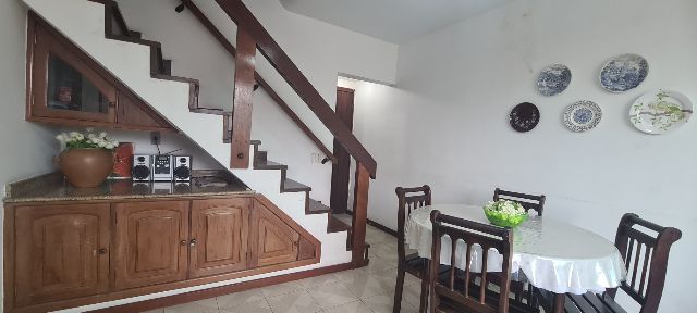 Cobertura / Penthouse 4 quartos e 5 banheiros, à venda, no bairro Centro em Cabo Frio