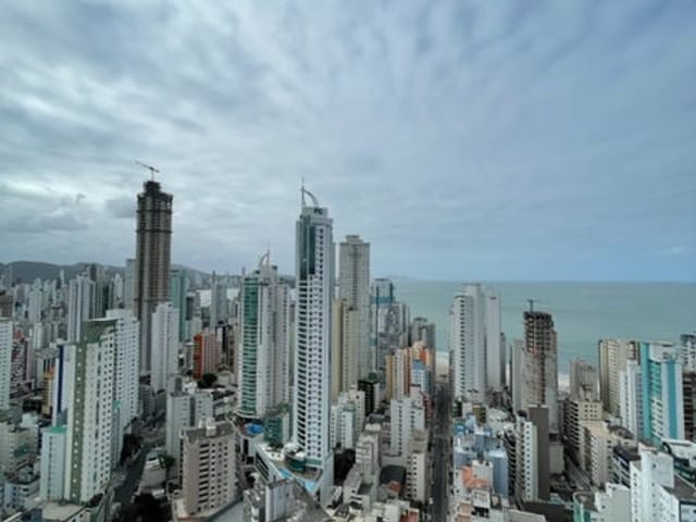 Cobertura / Penthouse com 347m² 3 quartos e 4 banheiros, à venda, no bairro Centro em Balneário Camboriú