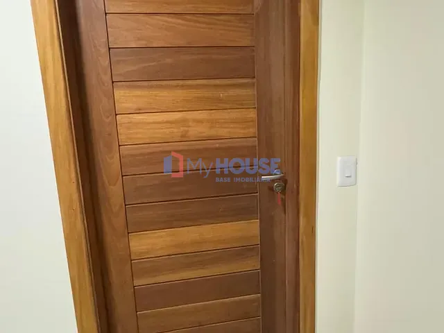 Cobertura / Penthouse 3 quartos e 1 banheiro, à venda ou para alugar, no bairro Pontal em Ilhéus
