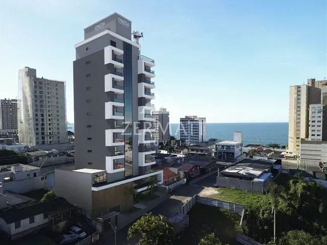 Cobertura / Penthouse com 172m² 3 quartos e 3 banheiros, à venda, no bairro Centro em Balneário Piçarras