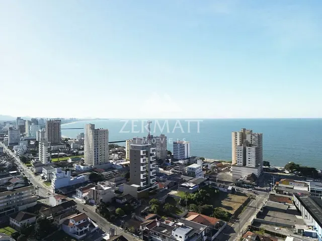 Cobertura / Penthouse com 172m² 3 quartos e 3 banheiros, à venda, no bairro Centro em Balneário Piçarras