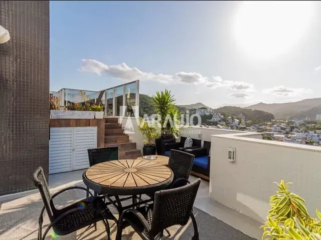 Cobertura / Penthouse 4 quartos e 4 banheiros, à venda, no bairro Balneário Santa Clara em Itajaí