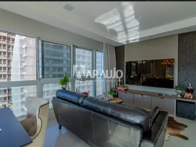 Cobertura / Penthouse 4 quartos e 4 banheiros, à venda, no bairro Balneário Santa Clara em Itajaí