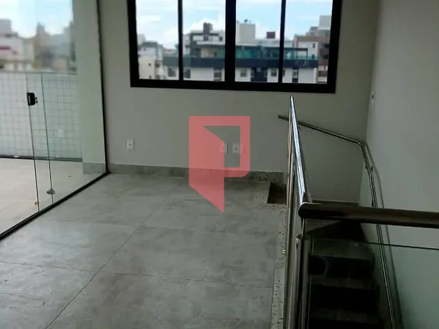 Cobertura / Penthouse 4 quartos e 2 banheiros, à venda, no bairro Caiçaras em Belo Horizonte