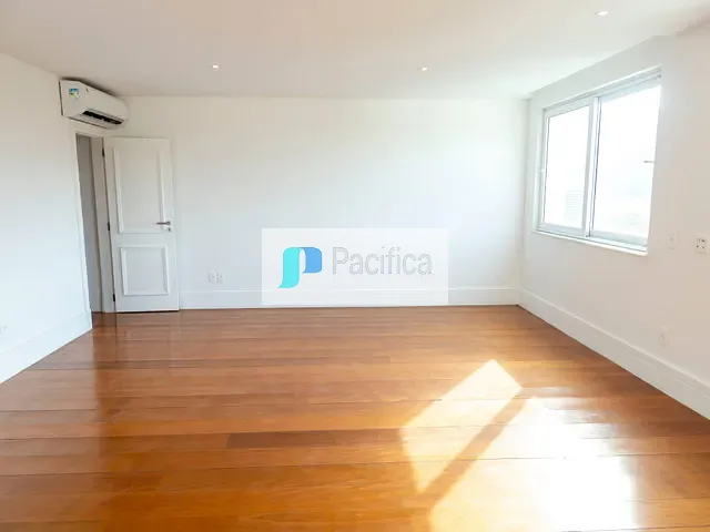 Cobertura / Penthouse com 1048m² 6 quartos e 1 banheiro, à venda, no bairro Flamengo em Rio de Janeiro