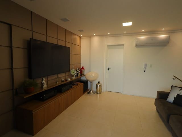 Cobertura / Penthouse 3 quartos e 3 banheiros, à venda, no bairro Cascatinha em Juiz de Fora