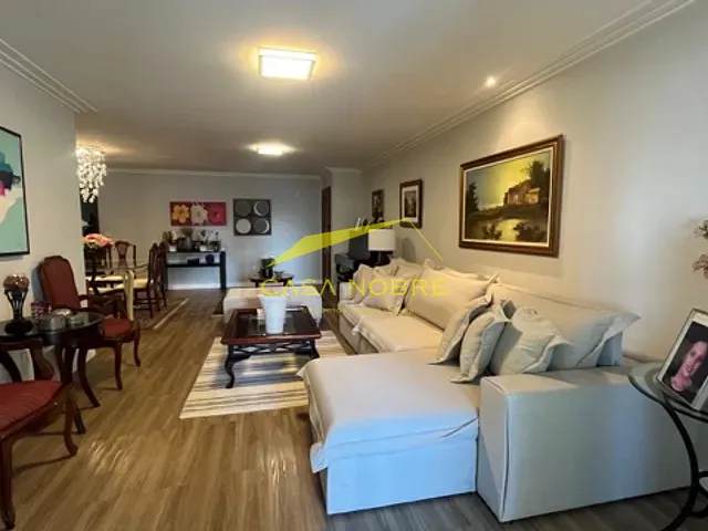 Cobertura / Penthouse 4 quartos e 6 banheiros, à venda, no bairro Praia do Canto em Rua Saúl de Navarro