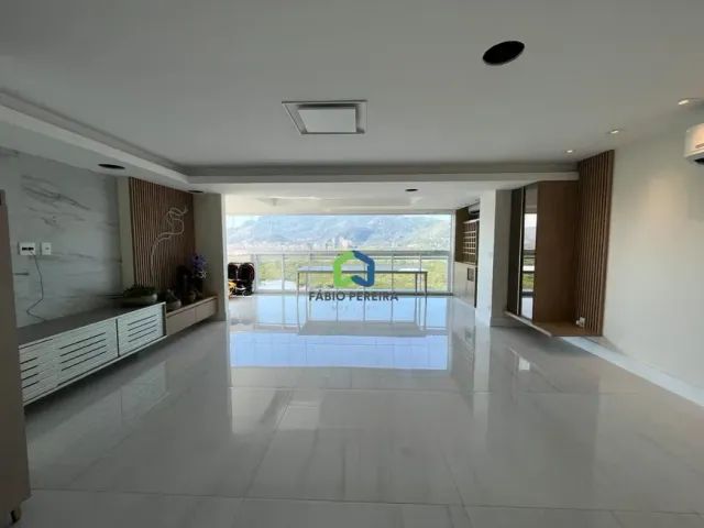 Cobertura / Penthouse com 336m² 4 quartos e 5 banheiros, à venda, no bairro Barra da Tijuca em Rio de Janeiro
