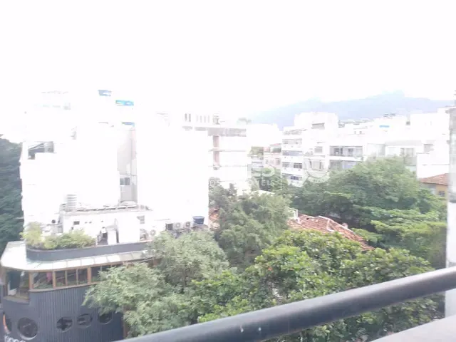 Cobertura / Penthouse com 130m² 2 quartos e 1 banheiro, à venda, no bairro Ipanema em Rio de Janeiro
