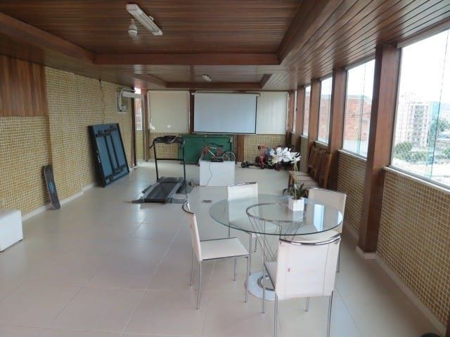 Cobertura / Penthouse com 365m² 4 quartos e 2 banheiros, à venda, no bairro Vila Valqueire em Rio de Janeiro