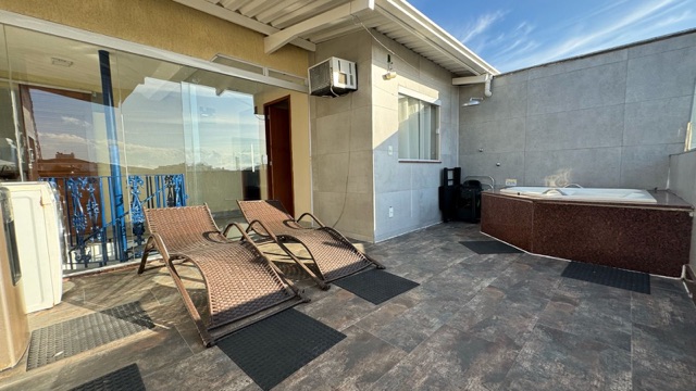 Cobertura / Penthouse com 1230m² 4 quartos e 3 banheiros, à venda, no bairro Centro em Cabo Frio