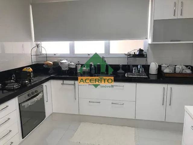 Cobertura / Penthouse com 240m² 4 quartos e 5 banheiros, à venda, no bairro Vila Mendonça em Araçatuba
