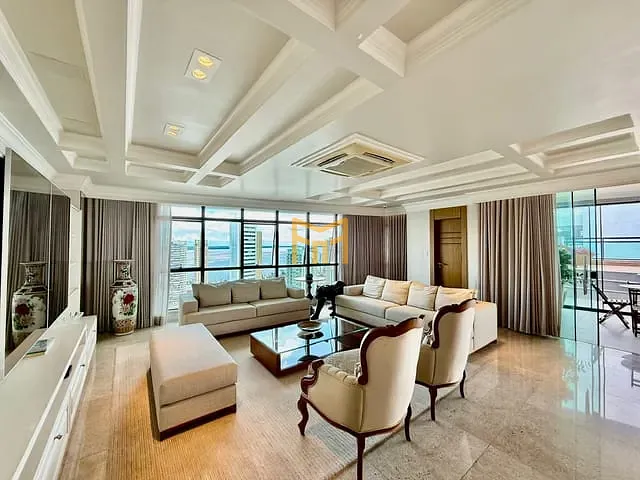 Cobertura / Penthouse com 445m² 4 quartos e 6 banheiros, à venda, no bairro Umarizal em Belém