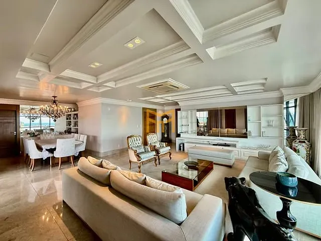 Cobertura / Penthouse com 445m² 4 quartos e 6 banheiros, à venda, no bairro Umarizal em Belém
