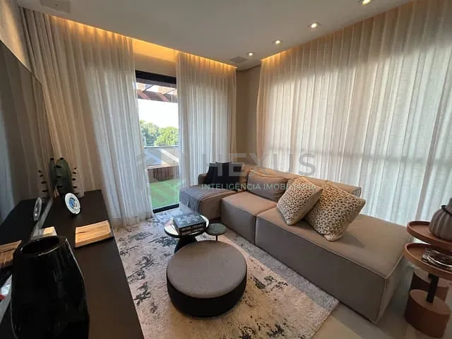 Cobertura / Penthouse 3 quartos e 5 banheiros, à venda, no bairro Pitangueiras em Guarujá