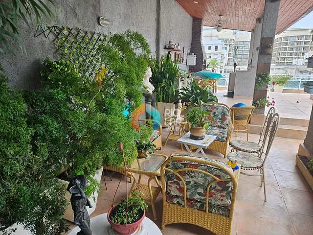 Cobertura / Penthouse com 202m² 3 quartos e 1 banheiro, à venda, no bairro Copacabana em Rio de Janeiro