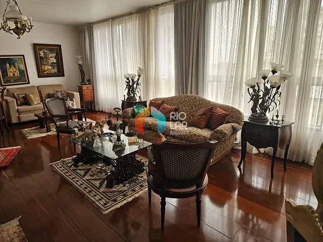 Cobertura / Penthouse com 202m² 3 quartos e 1 banheiro, à venda, no bairro Copacabana em Rio de Janeiro