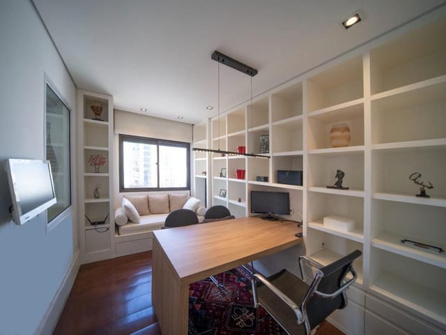Cobertura / Penthouse com 364m² 4 quartos e 4 banheiros, à venda, no bairro Moema em São Paulo