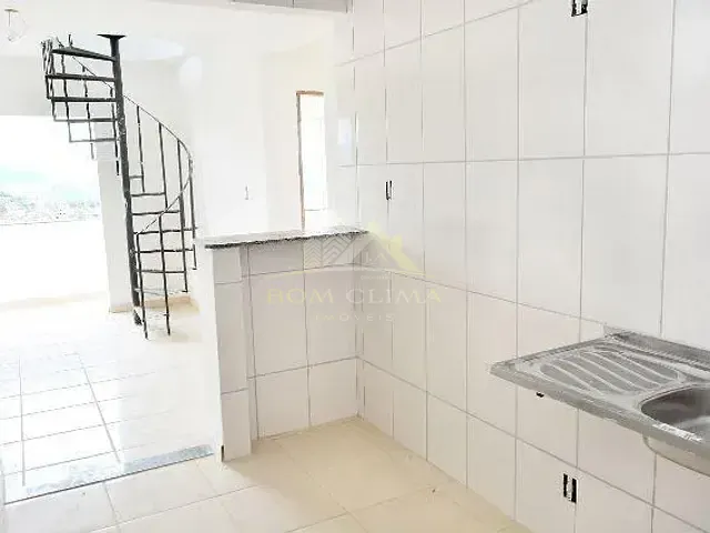 Cobertura / Penthouse 2 quartos e 1 banheiro, à venda, no bairro Parque Independência em Juiz de Fora