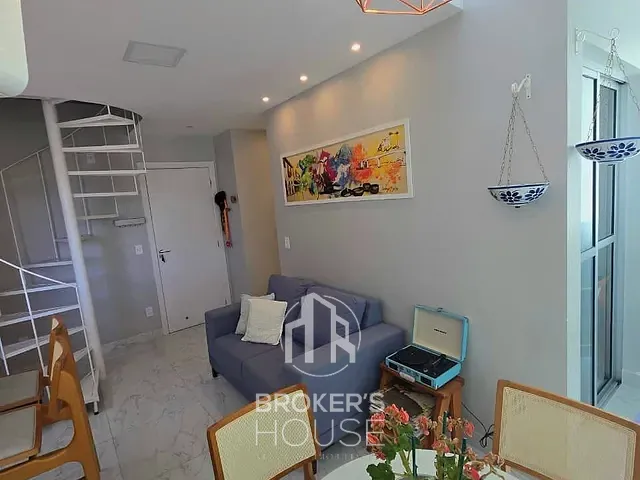 Cobertura / Penthouse 2 quartos e 3 banheiros, à venda, no bairro Maruípe em Vitória