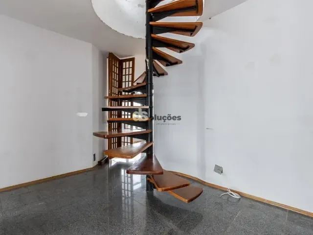 Cobertura / Penthouse 2 quartos e 4 banheiros, à venda, no bairro Vila Madalena em São Paulo