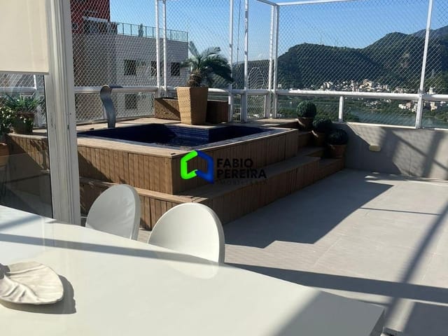 Cobertura / Penthouse com 250m² 3 quartos e 4 banheiros, à venda, no bairro Barra da Tijuca em Rio de Janeiro