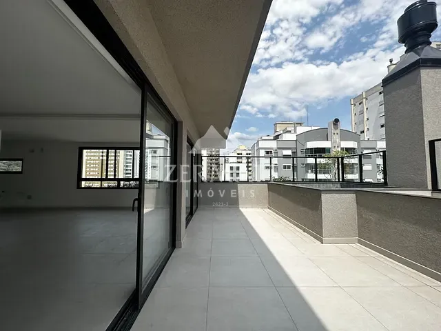 Cobertura / Penthouse com 258m² 3 quartos e 4 banheiros, à venda, no bairro Jardim Blumenau em Blumenau