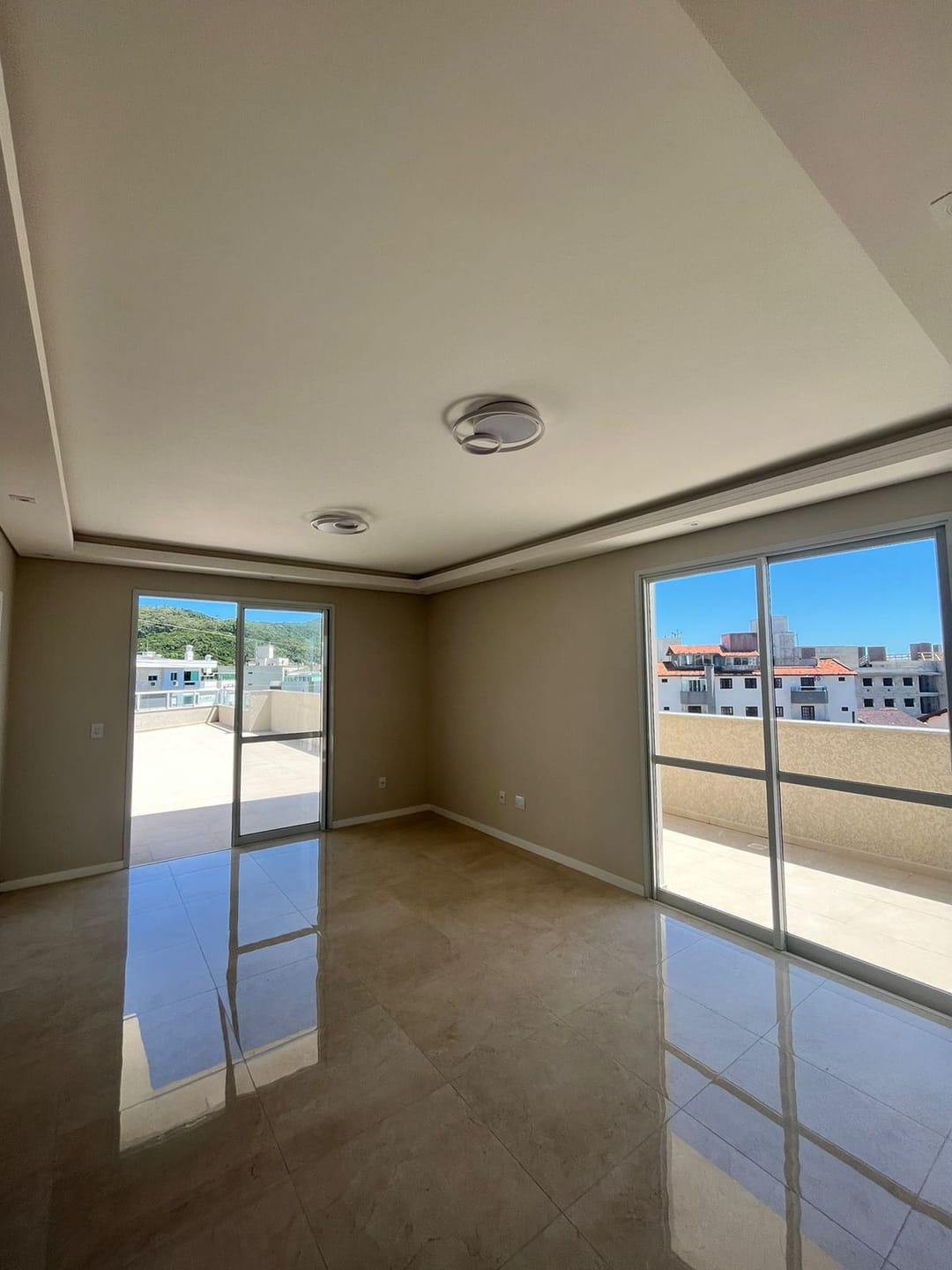 Cobertura, 3 quartos, 171 m² - Foto 2