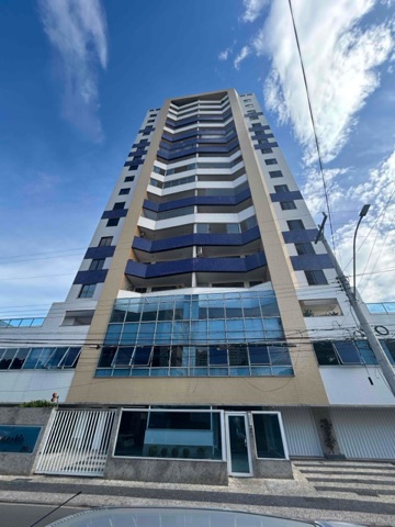 Cobertura / Penthouse com 450m² 3 quartos e 4 banheiros, à venda ou para alugar, no bairro Centro em Campos dos Goytacazes