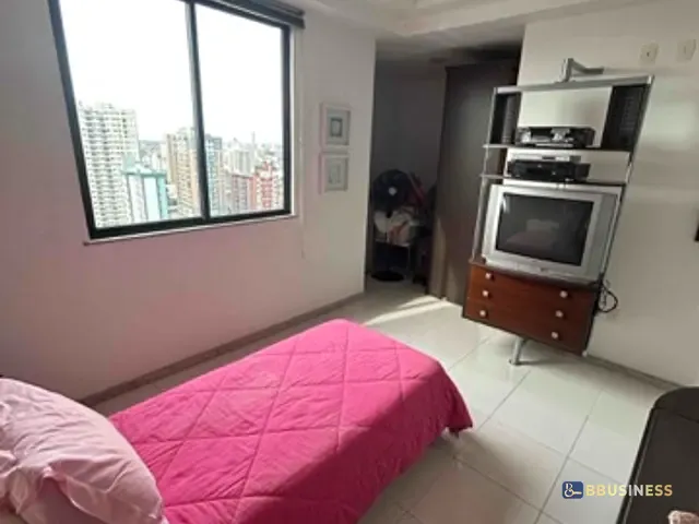 Cobertura / Penthouse com 450m² 3 quartos e 4 banheiros, à venda ou para alugar, no bairro Centro em Campos dos Goytacazes