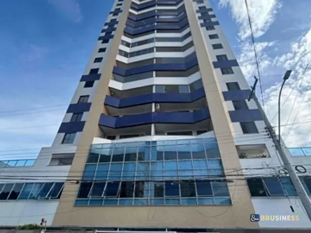 Cobertura / Penthouse com 450m² 3 quartos e 4 banheiros, à venda ou para alugar, no bairro Centro em Campos dos Goytacazes