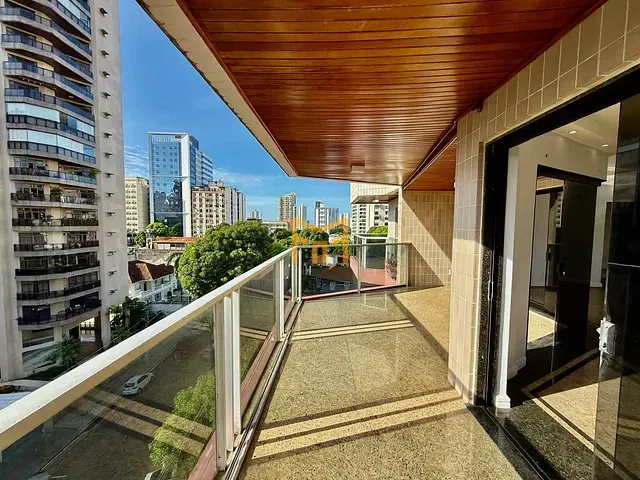 Cobertura / Penthouse 5 quartos e 8 banheiros, à venda, no bairro Nazaré em Belém
