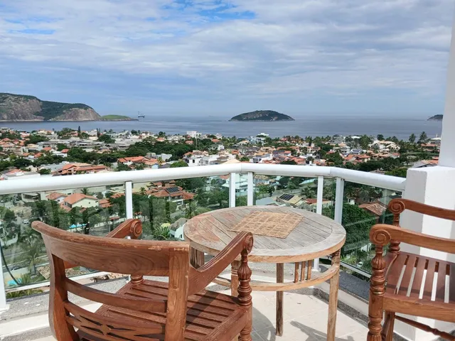 Cobertura / Penthouse 2 quartos e 2 banheiros, à venda, no bairro Camboinhas em Niterói